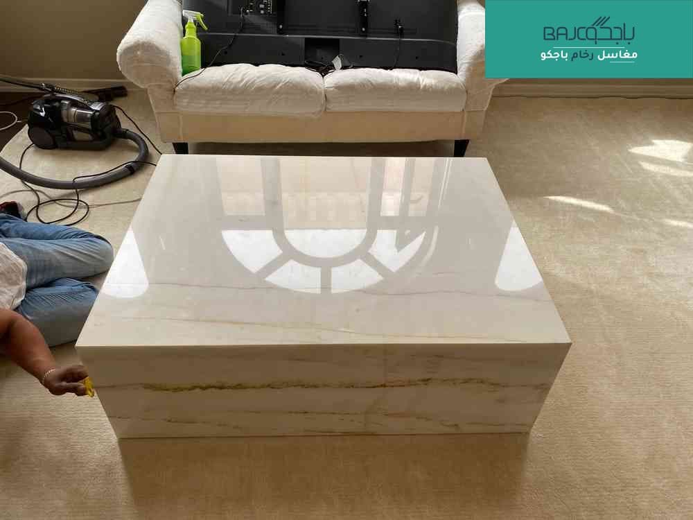 طاولة رخام اونيكس قبل الاضاءة